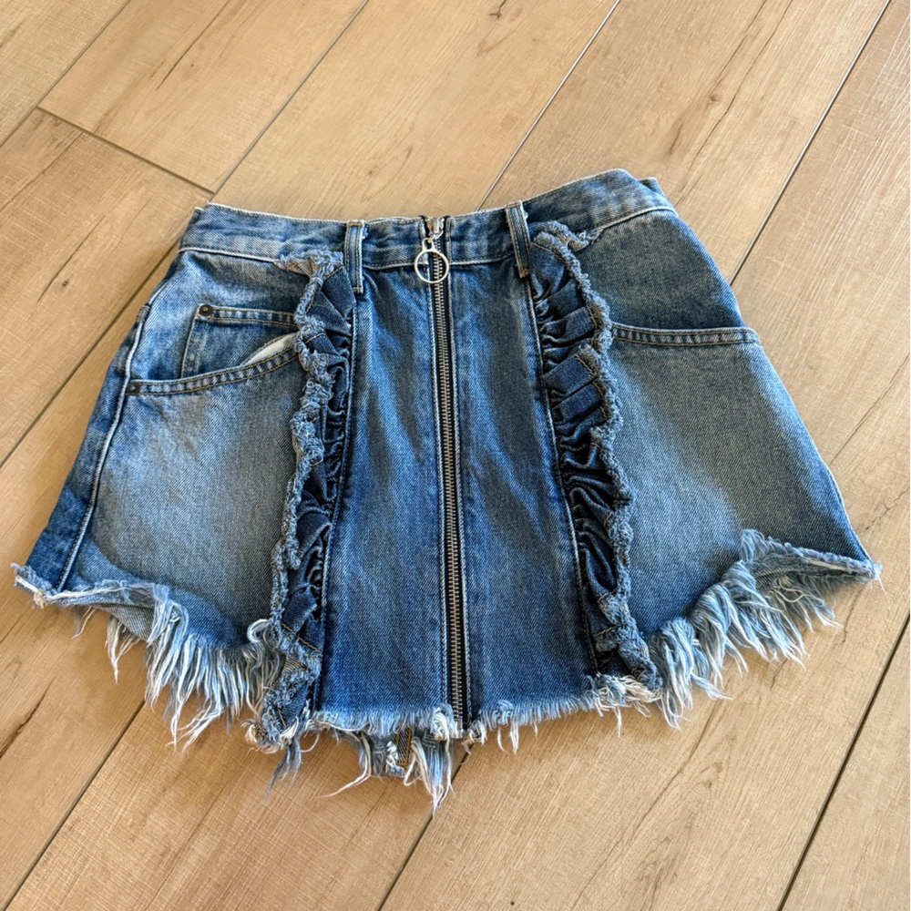 CARMAR BEATRICE RUFFLE SKIRT Sz 27